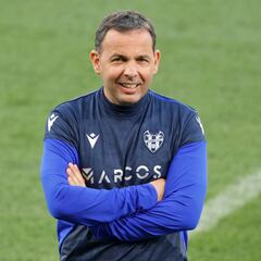 Calleja: “Las Palmas está por delante y la clasificación dice que ellos son favoritos”