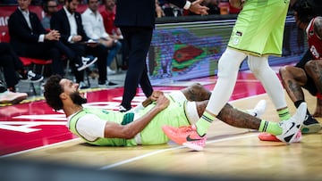 Webb celebra en una de las acciones finales.