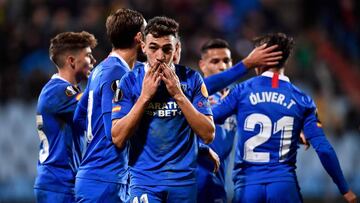 Sevilla&#039;s Spanish forward Munir El Haddadi (2L) celebrates with his teammates after scoring a goal during the UEFA Europa League group A football match between Sevilla and F91 Dudelange at the Josy Barthel stadium in Luxembourg on 7 Novembre 2019. (P