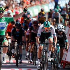 Hat-trick de Jakobsen