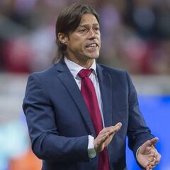 Almeyda agradece que se fijen en su trabajo, pero se queda en Chivas