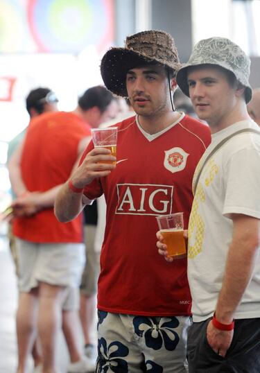 ?Vuelta del alcohol a los estadios de la Premier 35 a?os despu¨¦s?