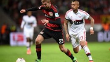 Arturo Vidal estuvo presente en el triunfo que dejó a Bayern en semifinales de la Copa de Alemania.