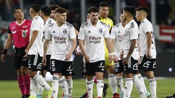 Futbol, Colo Colo vs Everton.
Fecha 21, campeonato nacional 2021.
Los jugadores de Colo Colo se retiran luego del primer tiempo contra Everton por primera division realizado en el estadio Monumental.
Santiago, Chile.
14/09/2021
Marcelo Hernandez/Photosport
Football, Colo Colo vs Everton.
21 th Date, National Championship 2021.
Colo Coloâs players leaves the pitch after the end first time against Everton for first division national championship at Monumental stadium in Santiago, Chile.
09/14/2021
Marcelo Hernandez/Photosport