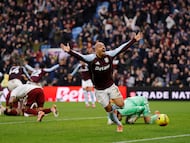Emiliano Buendia struck deep into injury-time to hand Unai Emery’s side victory over the leaders at Villa Park.