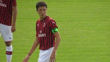 Matteo Tonon, con el Milan.