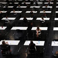 What can cause your total student loan balance to go up and how can you reduce your monthly payments?