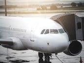 El código oculto en tu pasaje de avión que puede dejarte fuera de Estados Unidos