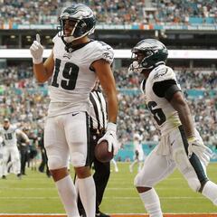 JJ Arcega consigue su primer touchdown en la NFL