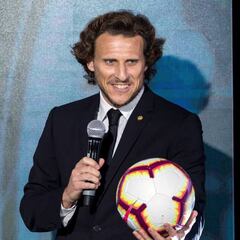 Forlán: "Desde que llegó Simeone el Atleti siempre tiene opciones de ganar la Champions"