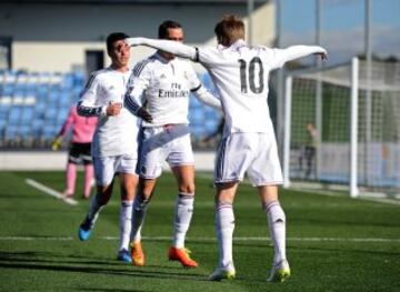 Odegaard marcó su primer tanto oficial con el Real Madrid Castilla ante el Barakaldo.