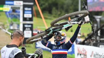 Nicole y Minnaar, campeones del mundo de descenso