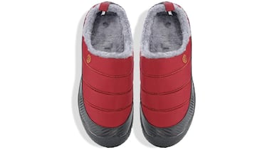 El truco para mantener los pies calientes en invierno lo tienen estas zapatillas de estar por casa