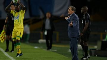 Jorge Luis Pinto en el partido ante Bucaramanga 