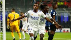 Rodrygo y Camavinga celebraron as&iacute; el gol del Madrid.