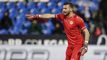 Dimitrievski, durante su debut con el Rayo ante el Legan&eacute;s.