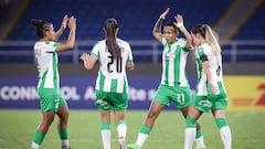 Jugadoras de Atlético Nacional durante un partido de la Copa Libertadores Femenina.