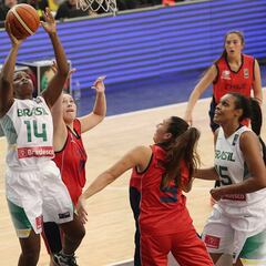 Chile suma otra humillación en Sudamericano de básquetbol