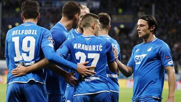 El Hoffenheim celebra uno de los goles contra el Lyon.