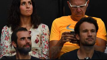 Xisca Perello, con Carlos Moya, Rafael Maymó y Jordi Robert