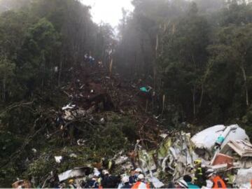 Operaciones de rescate del accidente a¨¦reo del vuelo que transportaba al Chapecoense.