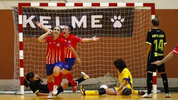 Ame Romero celebra un gol.