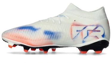 Nike, adidas, Puma... El Black Friday llega a Fútbol Emotion con descuentos de hasta el 70% en prendas de fútbol de las mejores marcas