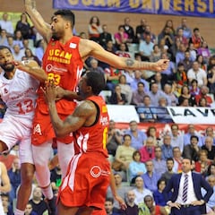 El UCAM Murcia puede con Neal y Tecnyconta cae a descenso