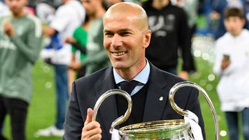 Zidane, otro candidato para dirigir a James en el Bayern