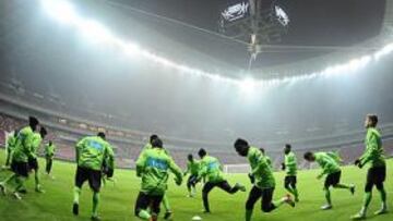 <b>DE ESTRENO. </b>Portugal se entrenó ayer en el estadio Nacional de Polonia, que será inaugurado hoy.