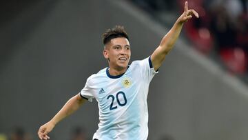 El jugador de argentino ser&aacute; baja de la convocatoria de la U-23 por una lesi&oacute;n muscular. De Boer anunci&oacute; que Barco se quedar&aacute; en Atlanta para su recuperaci&oacute;n.