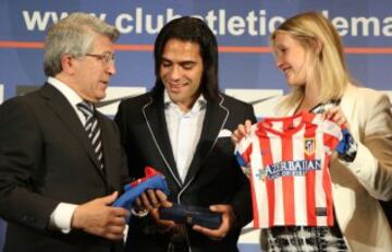 El presidente del Atlético de Madrid afirmó en la despedida de Falcao del equipo español, que se iba uno de los mejores jugadores que han vestido la camiseta del equipo colchonero