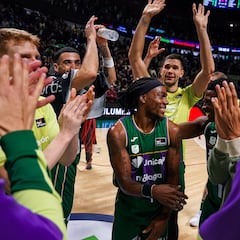 El mejor Unicaja se asoma a Valencia