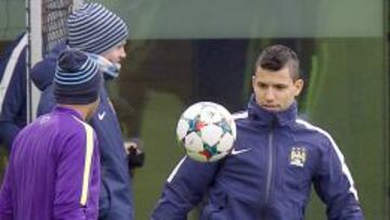 El Kun durante el entrenamiento del City