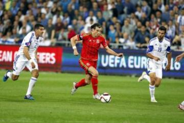 Gareth Bale durante el partido de Clasificación para la Eurocopa 2016 Israel-Gales