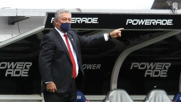 Víctor Manuel Vucetich ha tenido un exitoso debut como técnico de Chivas. Tres puntos importantes para meterse a la pelea en el Guardianes 2020.