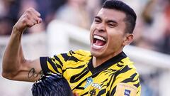 AEK Atenas de Orbelín venció al Aris y el título de liga está en sus manos