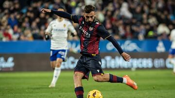 Clemente, con la elástica del Levante UD.