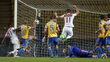 2-1. Elderson anotó el segundo gol.