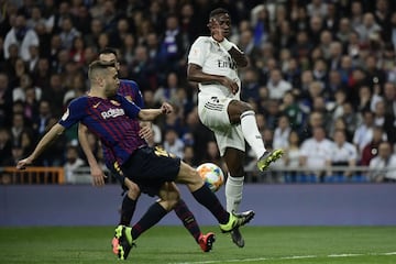 Jordi Alba y Vinicius