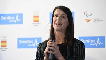 Ruth Beitia se ha mostrado convencida de continuar con su carrera s&oacute;lo si est&aacute; al 100%, en el acto de renovaci&oacute;n del compromiso de Sanitas con el Comit&eacute; Ol&iacute;mpico Espa&ntilde;ol (COE)