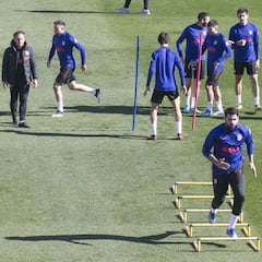 Diego Costa vuelve a trabajar con el grupo; sólo falta Lemar