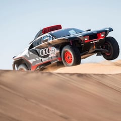 El largo viaje de Carlos Sainz desde África a Arabia