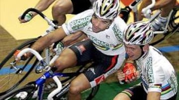 <b>PAREJA DE ORO</B>. Junto al mallorquín Joan Llaneras el catalán Isaac Gálvez formó la pareja más laureada del ciclismo español. Fueron dos veces campeones del mundo.