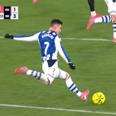 ¿El gol de LaLiga? Alucinen con el zapatazo de Barrenetxea desde el centro del campo