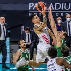 El Madrid pierde a Llull, aprieta los dientes y sigue cuarto