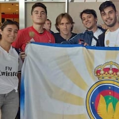 Modric estuvo con la Peña Madridista Bakú de Azerbaiyán