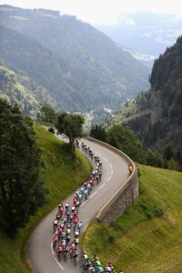 Today's stage was 146km long.