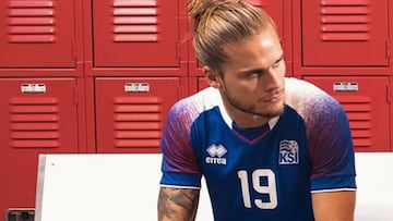 Gislason se ha convertido en la gran sensación del Mundial de Rusia y no por su juego.
