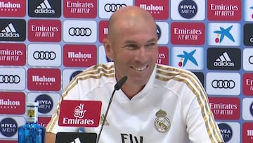 A Zidane ya le da la risa con el asunto del mercado: "Veremos si llega una bomba al final o dos"